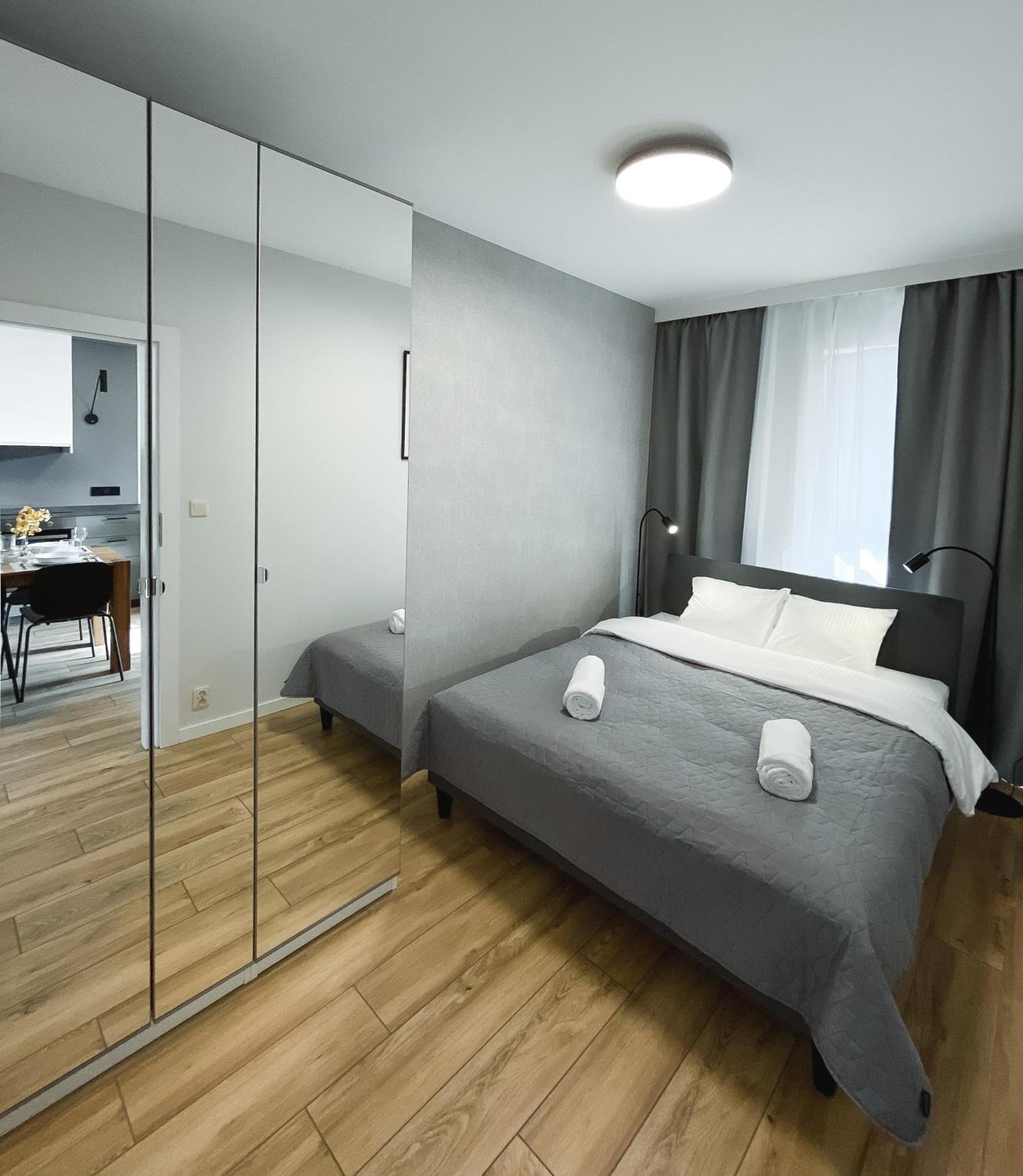 Like Home Apartments คราคูฟ ภายนอก รูปภาพ