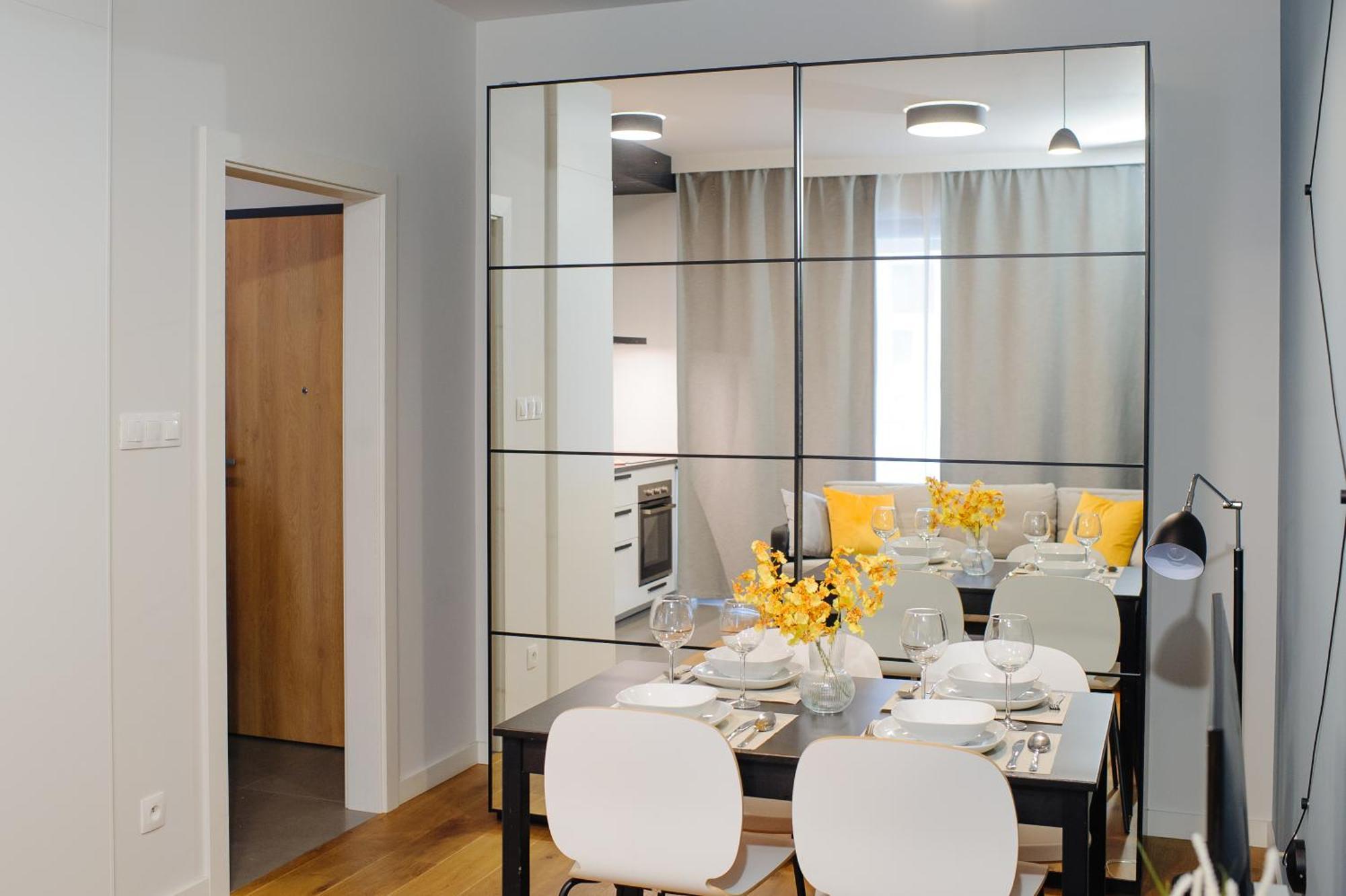 Like Home Apartments คราคูฟ ภายนอก รูปภาพ